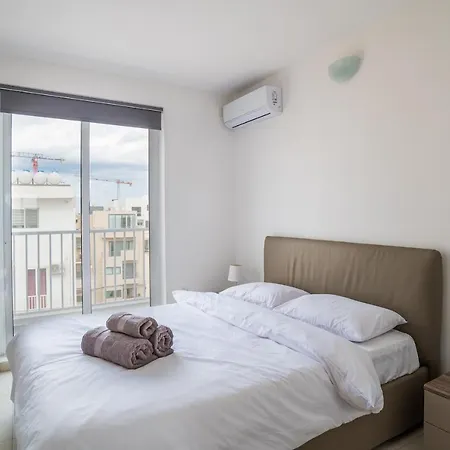 Private Penthouse & Terrace * Saint Julian's